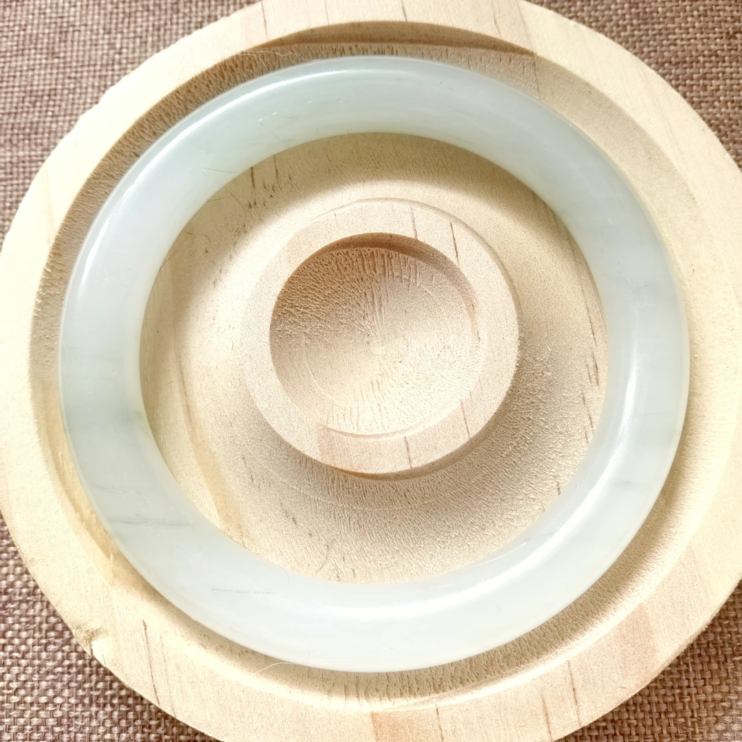 天然玉石天山翠手镯玉镯手镯石英质玉古风手镯百搭礼物精美