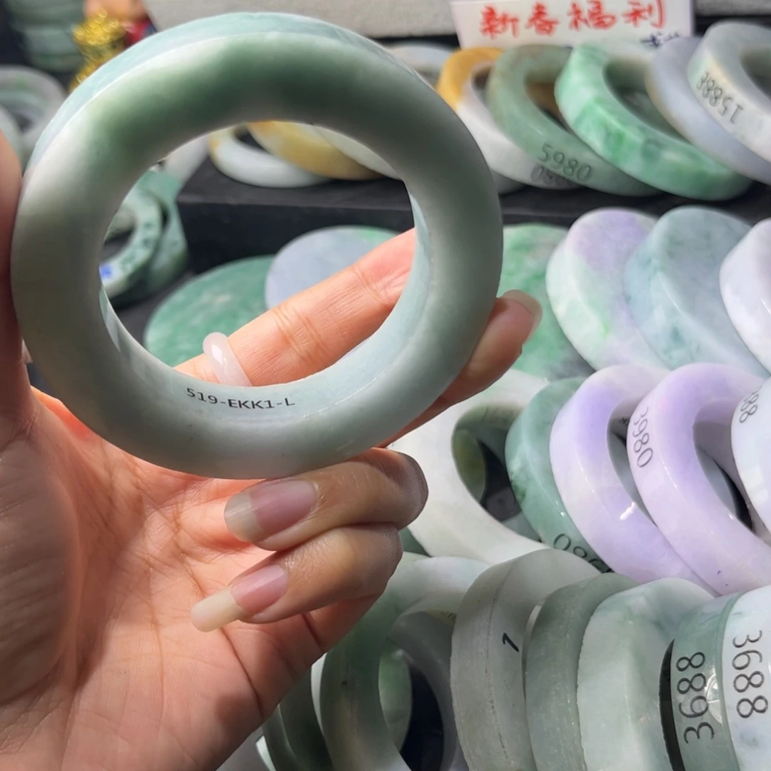 定制翡翠手镯未镶嵌