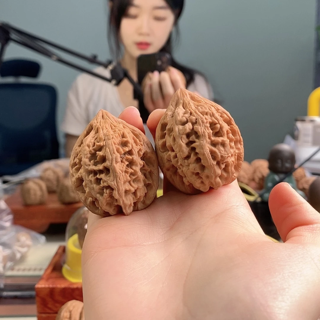 吊坠文玩核桃大沽石