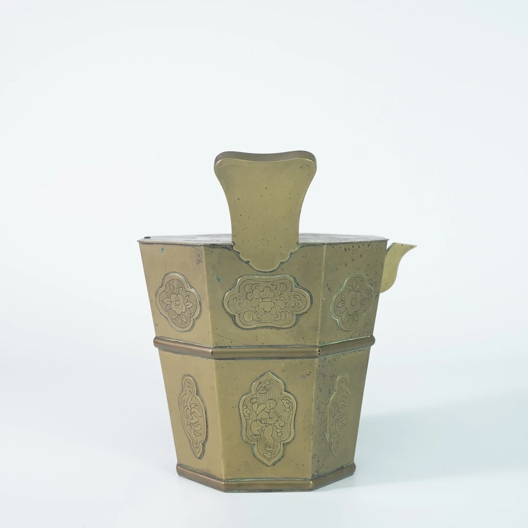 LNJNY251227029【十竹斋】清代六方錾刻茶壶