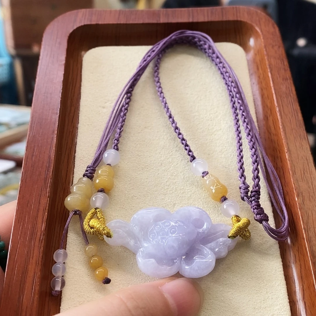 翡翠挂件未镶嵌翡翠挂件