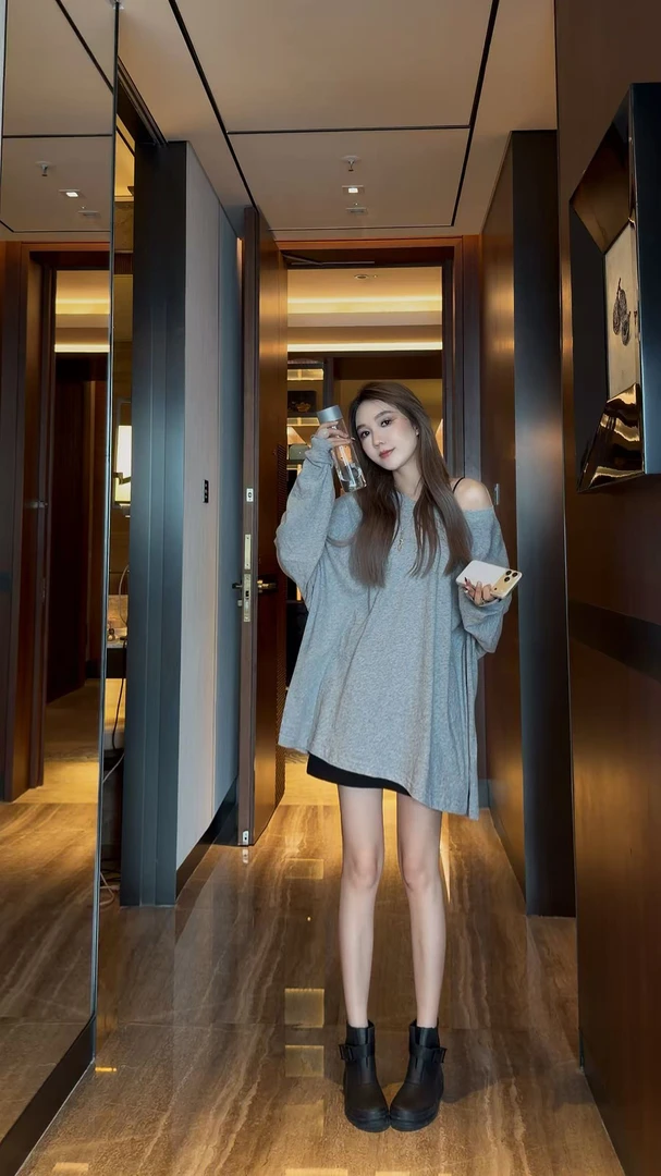 AMAZING IN | 1oo%棉 |纯色一字领长袖T恤A250909-AI59DTL2511236