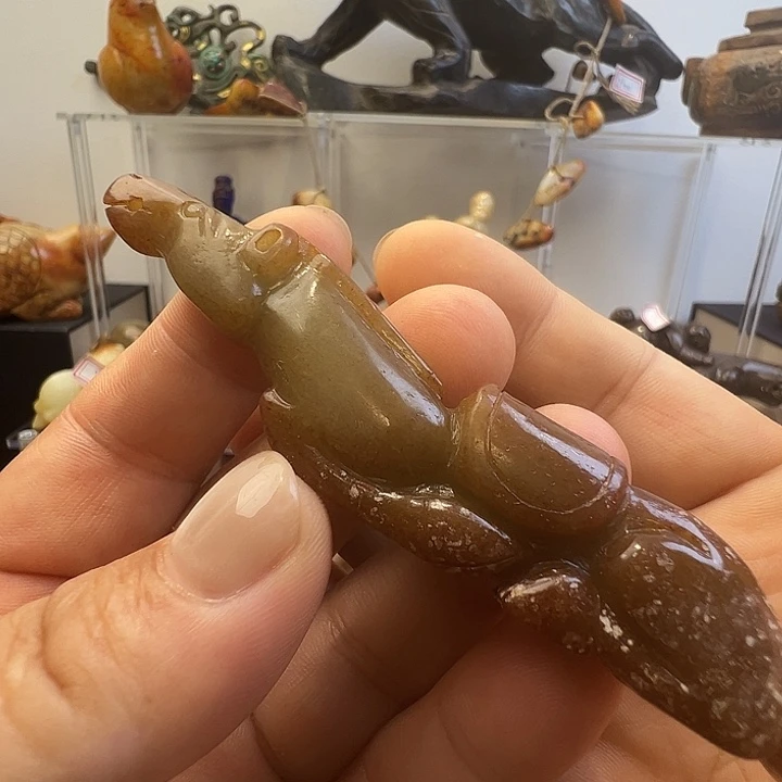 和田玉（糖玉）未镶嵌挂件