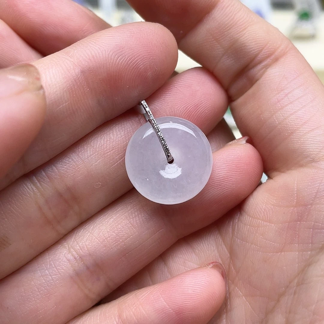 翡翠18K金镶嵌颈饰回流