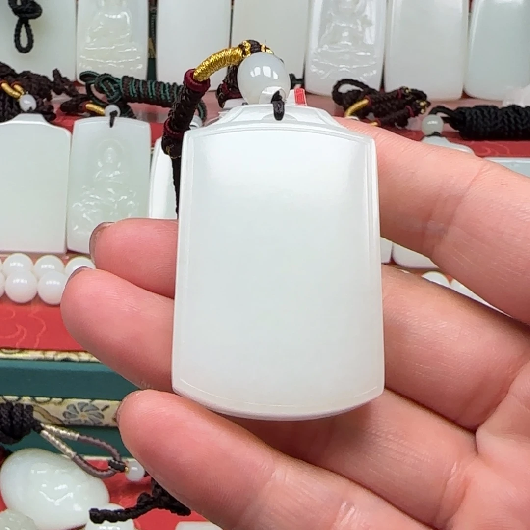 未镶嵌和田玉挂件?*嘎