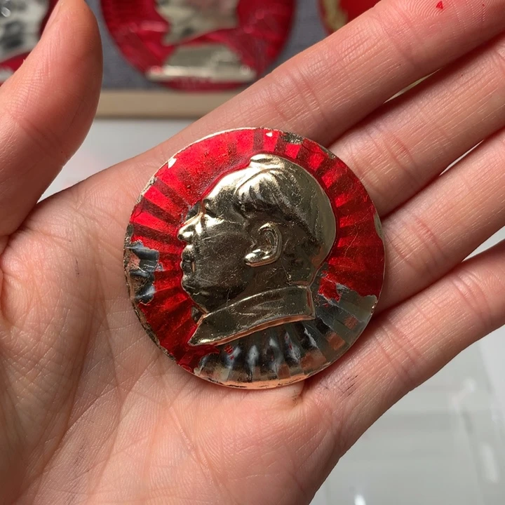 z*o像章像章像章像章章