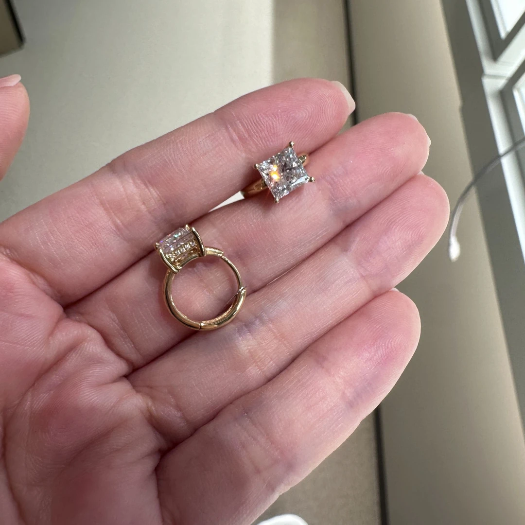 实验室培育钻石18k金公主方耳扣K黄