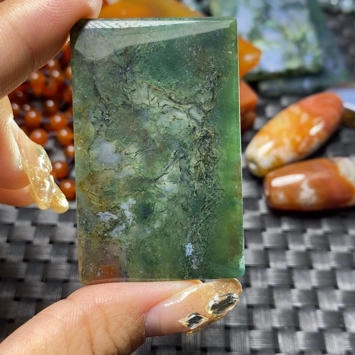 【闪购商品】玛瑙/玉髓颈饰未镶嵌啊**?