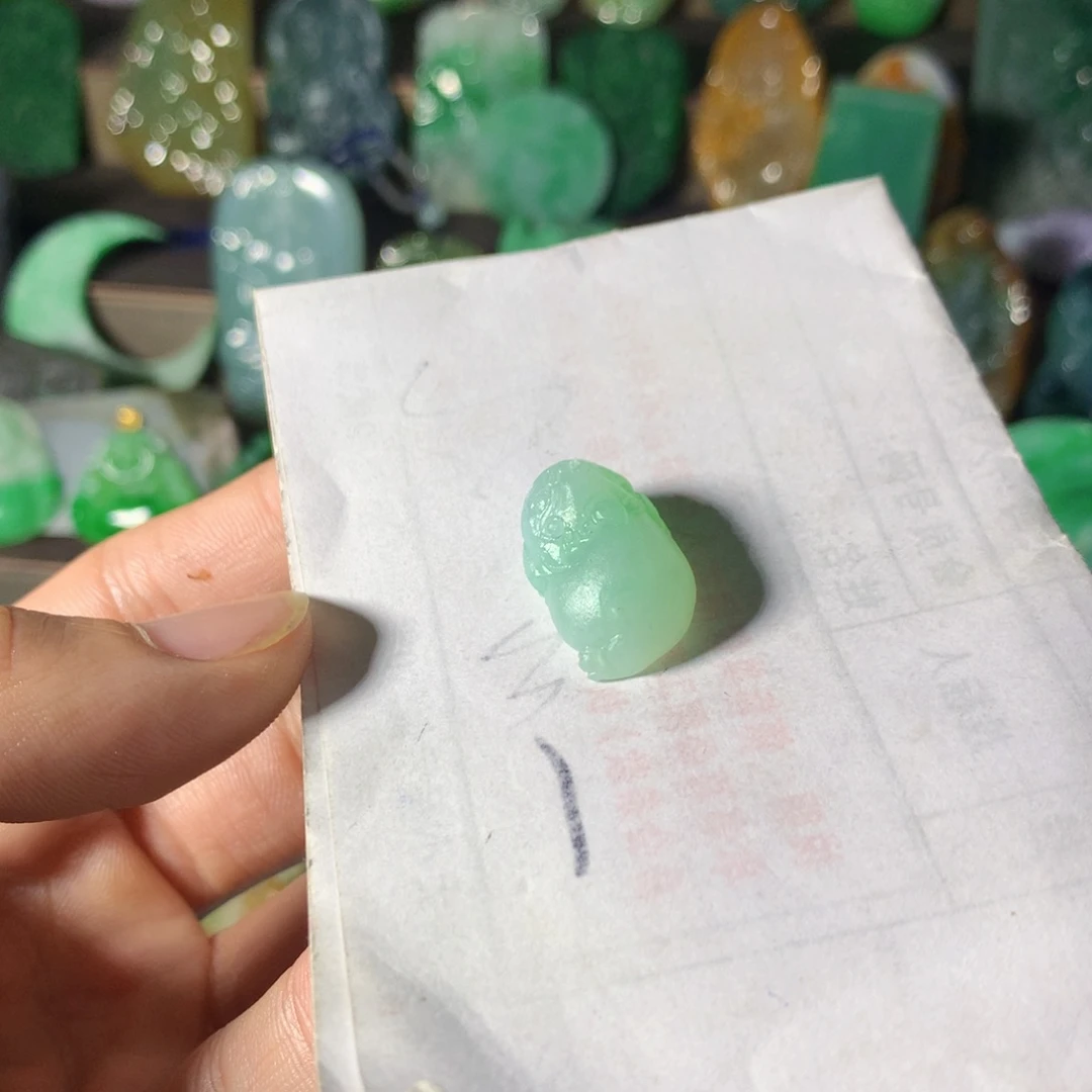 定制翡翠未镶嵌翡翠