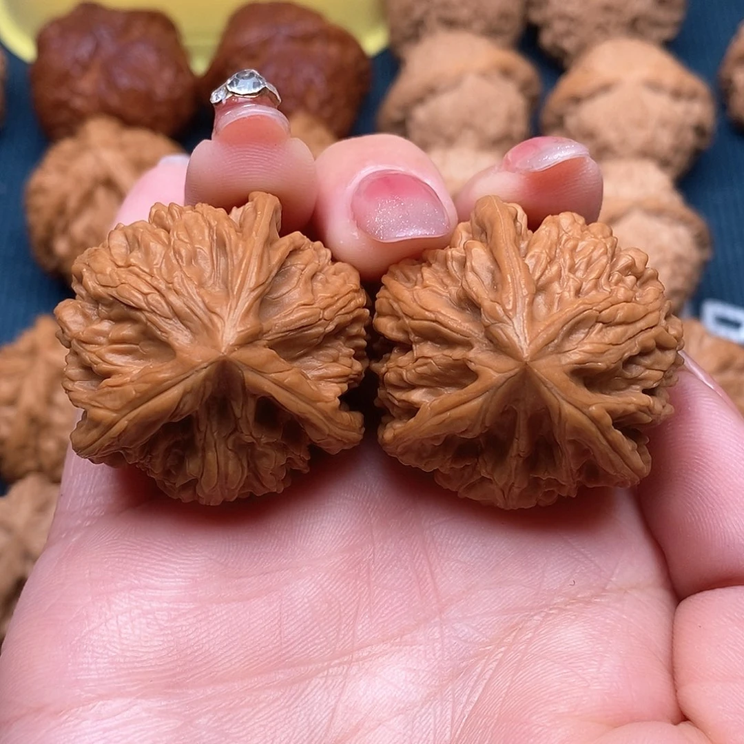 文玩核桃吊坠玉龙36-37