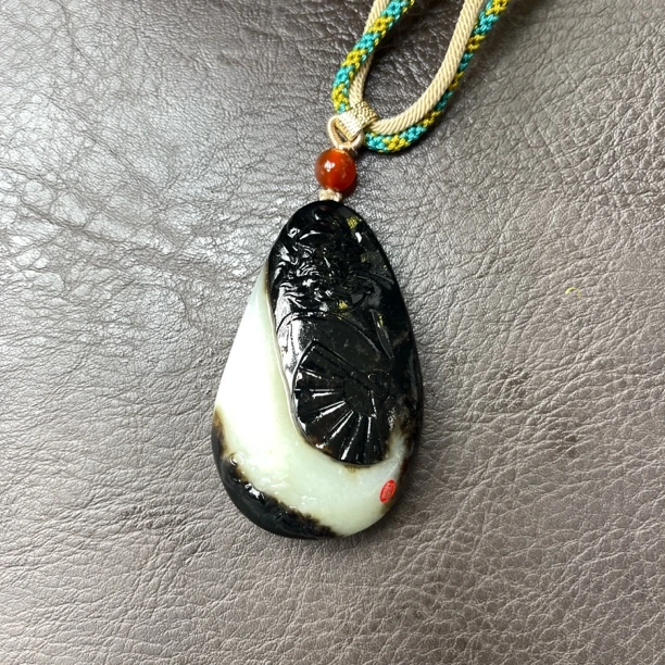 石包沁色钟馗手把把玩件D2