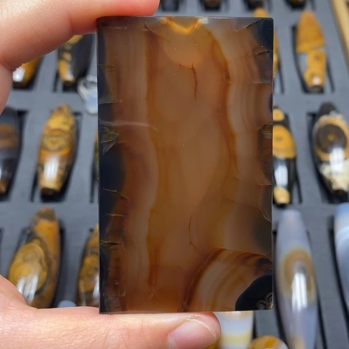 玛瑙/玉髓颈饰未镶嵌