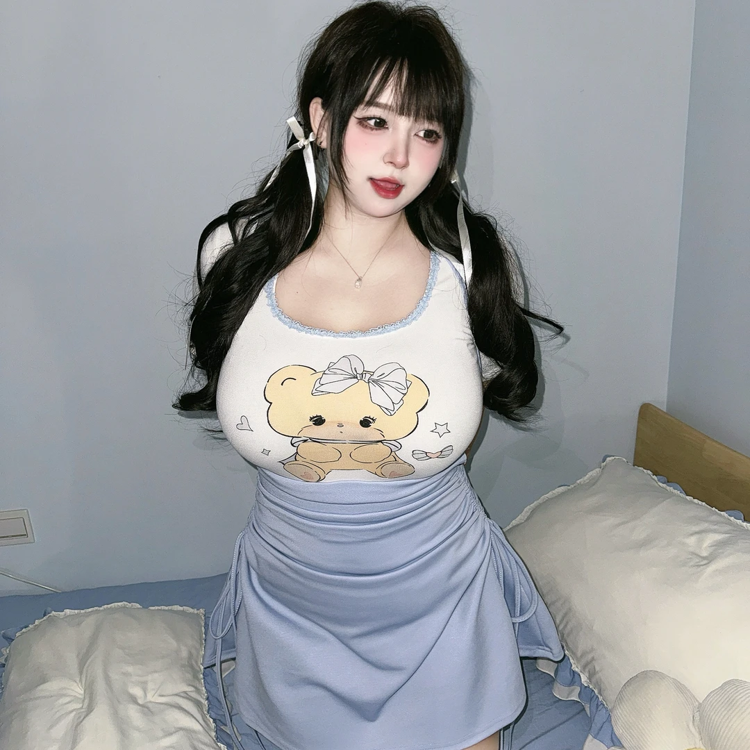 【清清】女装小熊印花短袖正肩T恤+高腰显瘦纯欲吊带裙套装