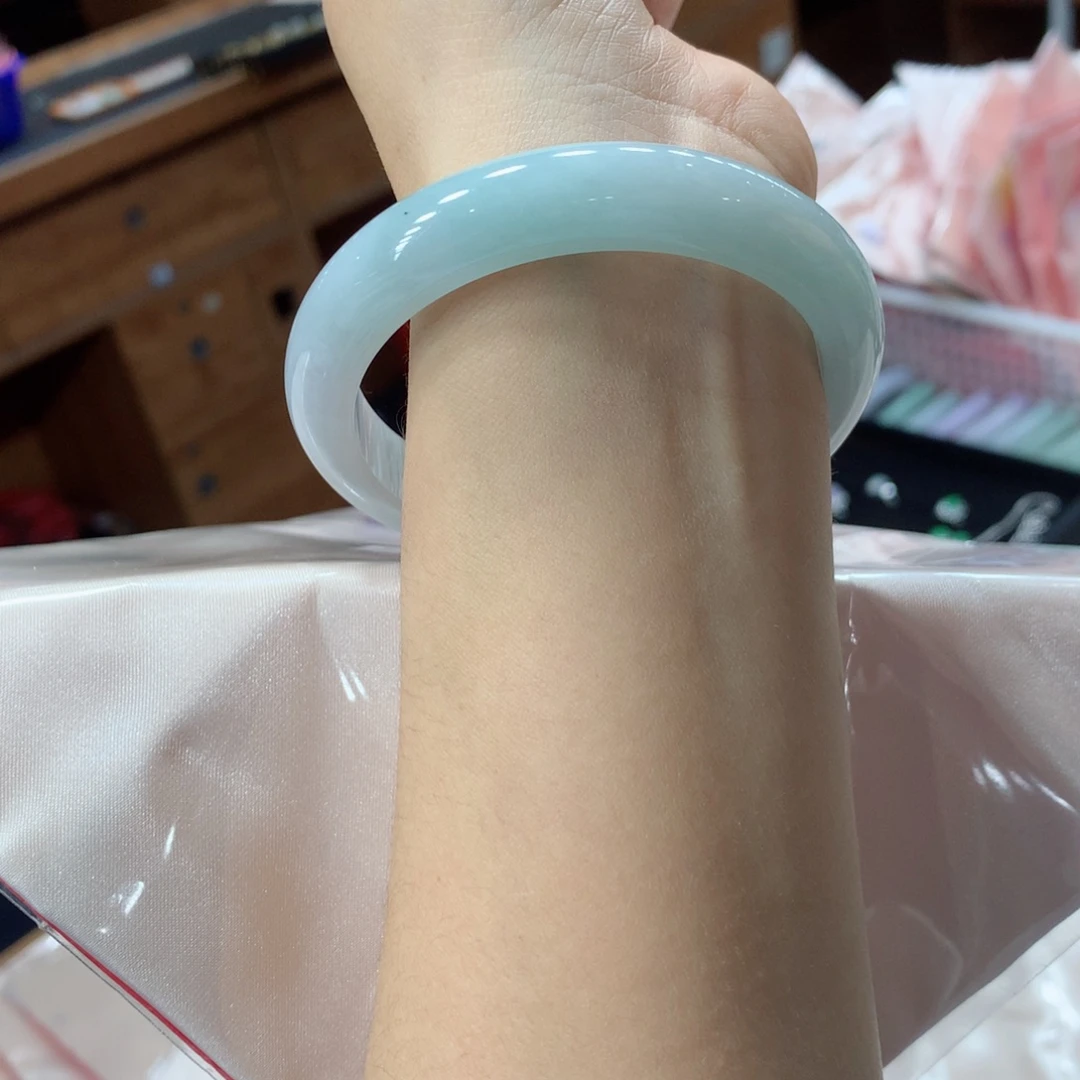 翡翠未镶嵌手镯买断