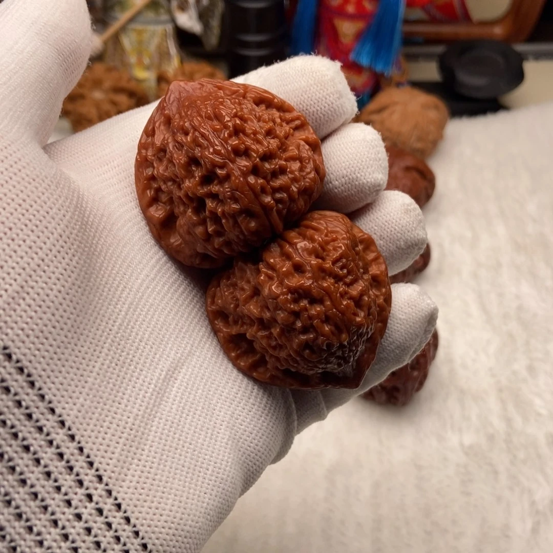 把件文玩核桃血三角狮子头