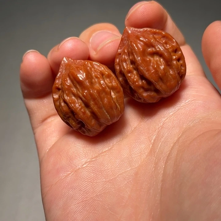 文玩核桃把件红珊瑚004