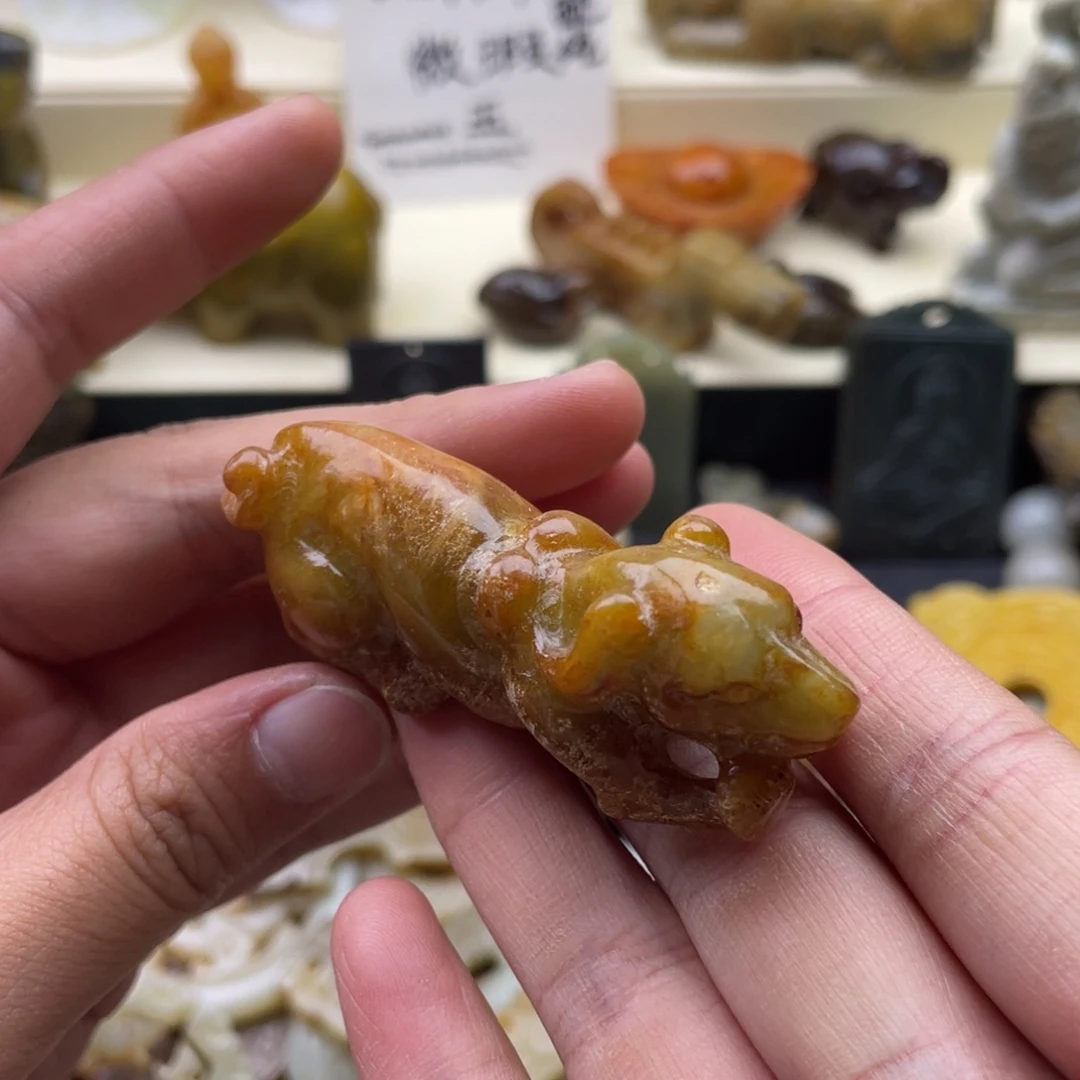 未镶嵌蛇纹石玉颈饰