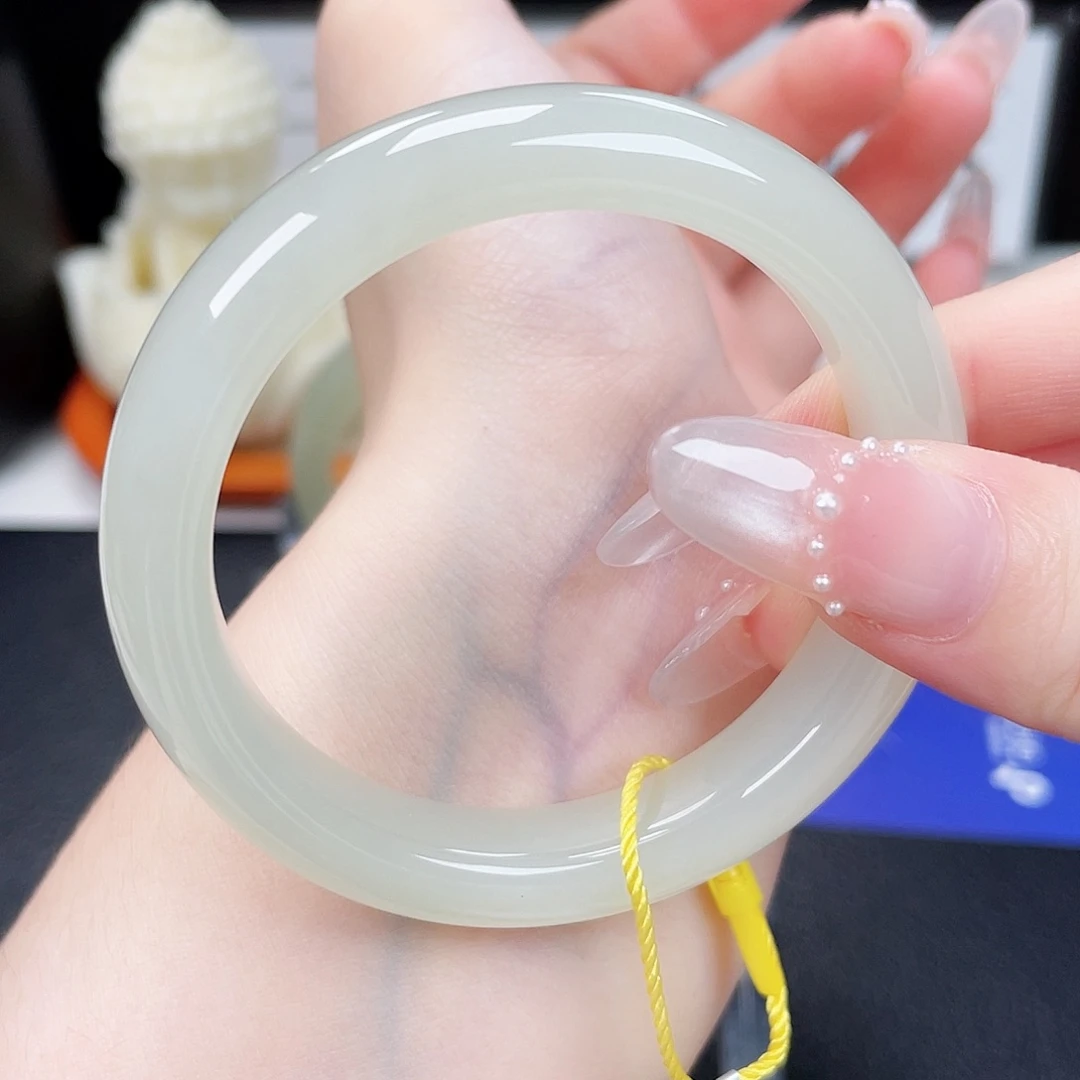 未镶嵌手镯和田玉5051