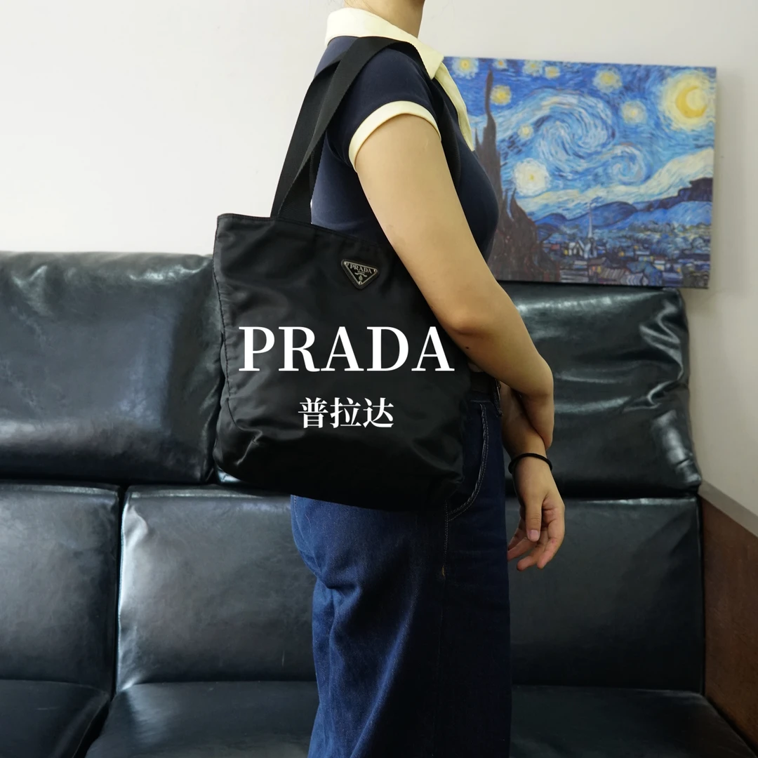 95新 Prada/普拉达 黑色托特单肩包/EE05631042/1042