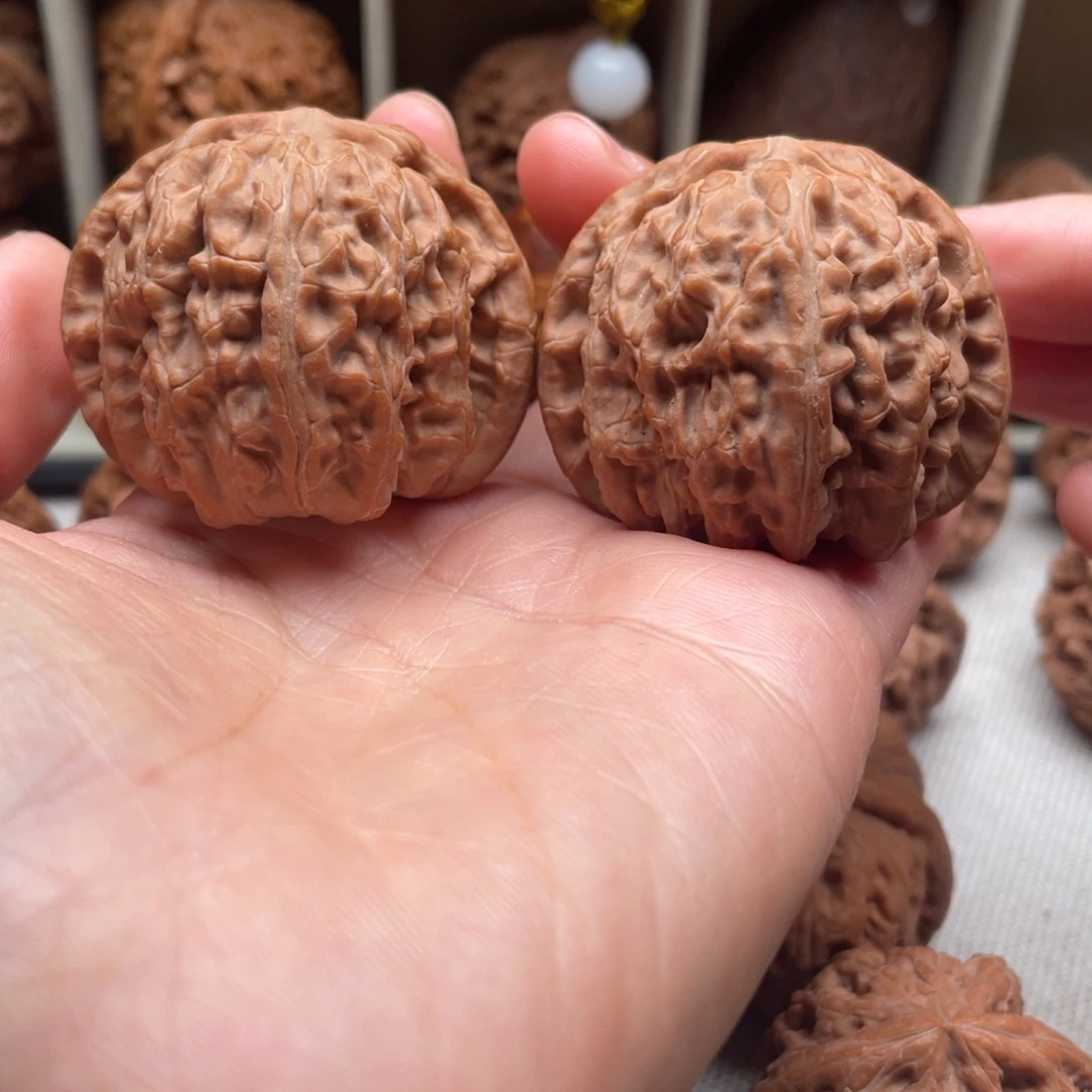 文玩核桃吊坠45全品白狮子福利