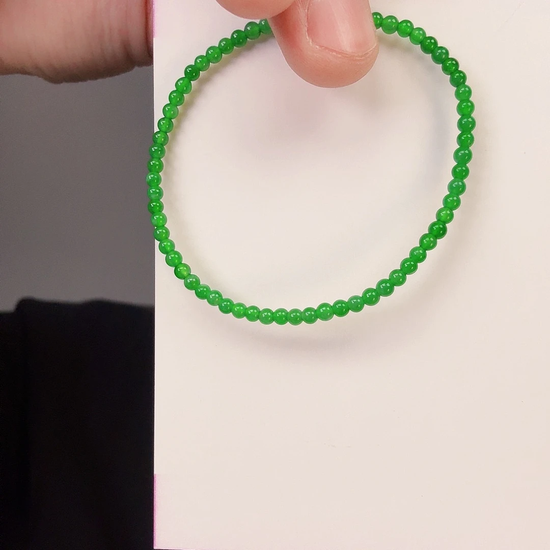 翡翠颈饰未镶嵌一件