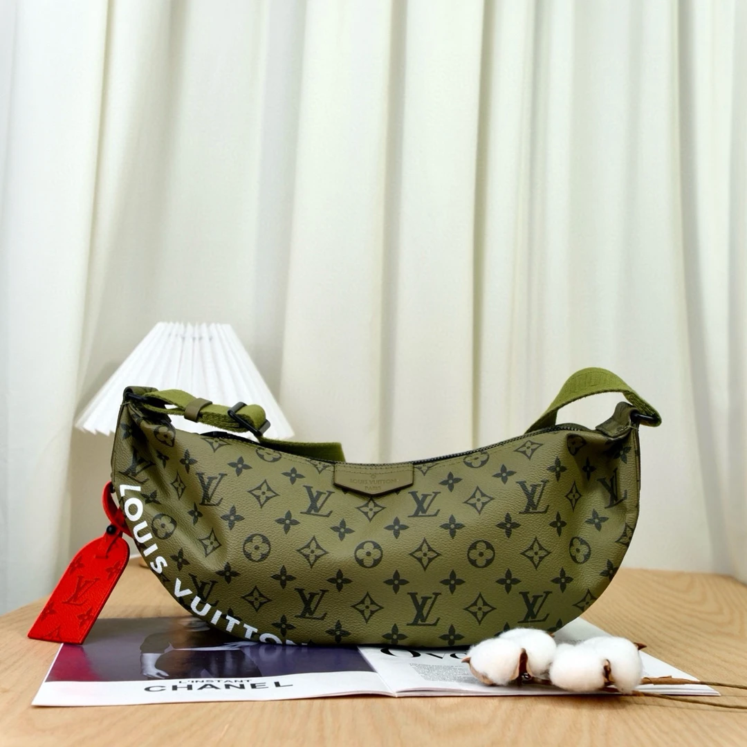 99新 LouisVuitton/路易威登 8515 LV 绿色夹克外套