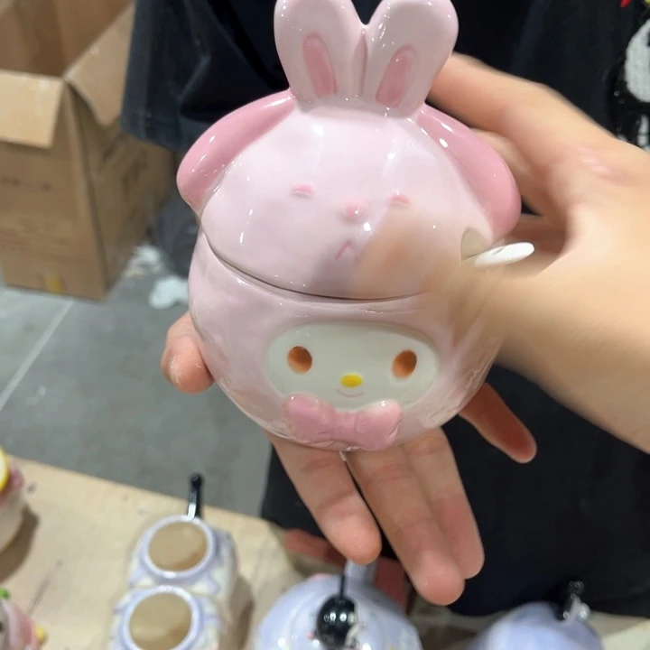 这么晚还没睡觉啊我也