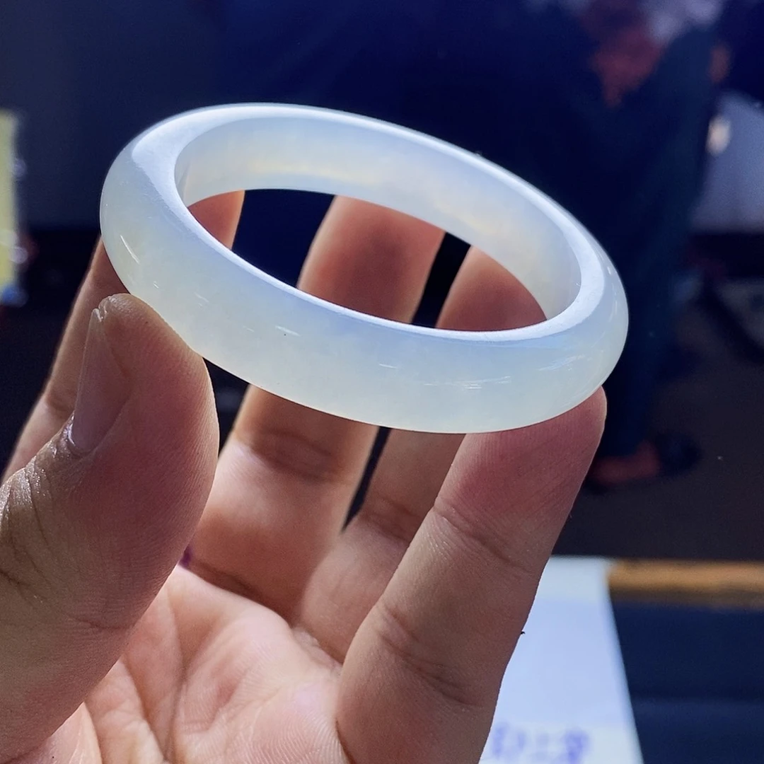 未镶嵌手镯翡翠翡翠手镯