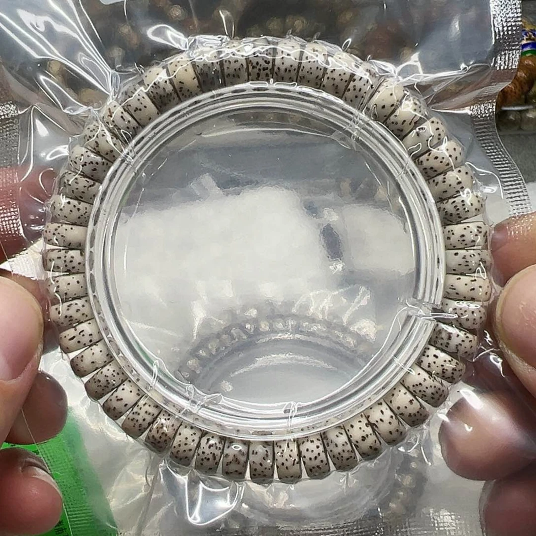 星月菩提手串7传说卡姿兰大眼睛星月菩提单圈0.9片