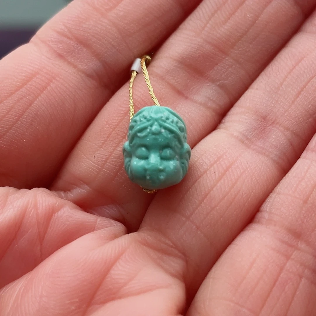 绿松石颈饰未镶嵌