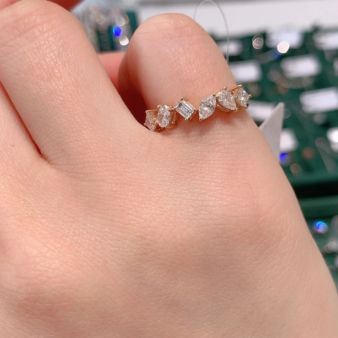 实验室培育钻石18K金镶嵌16全