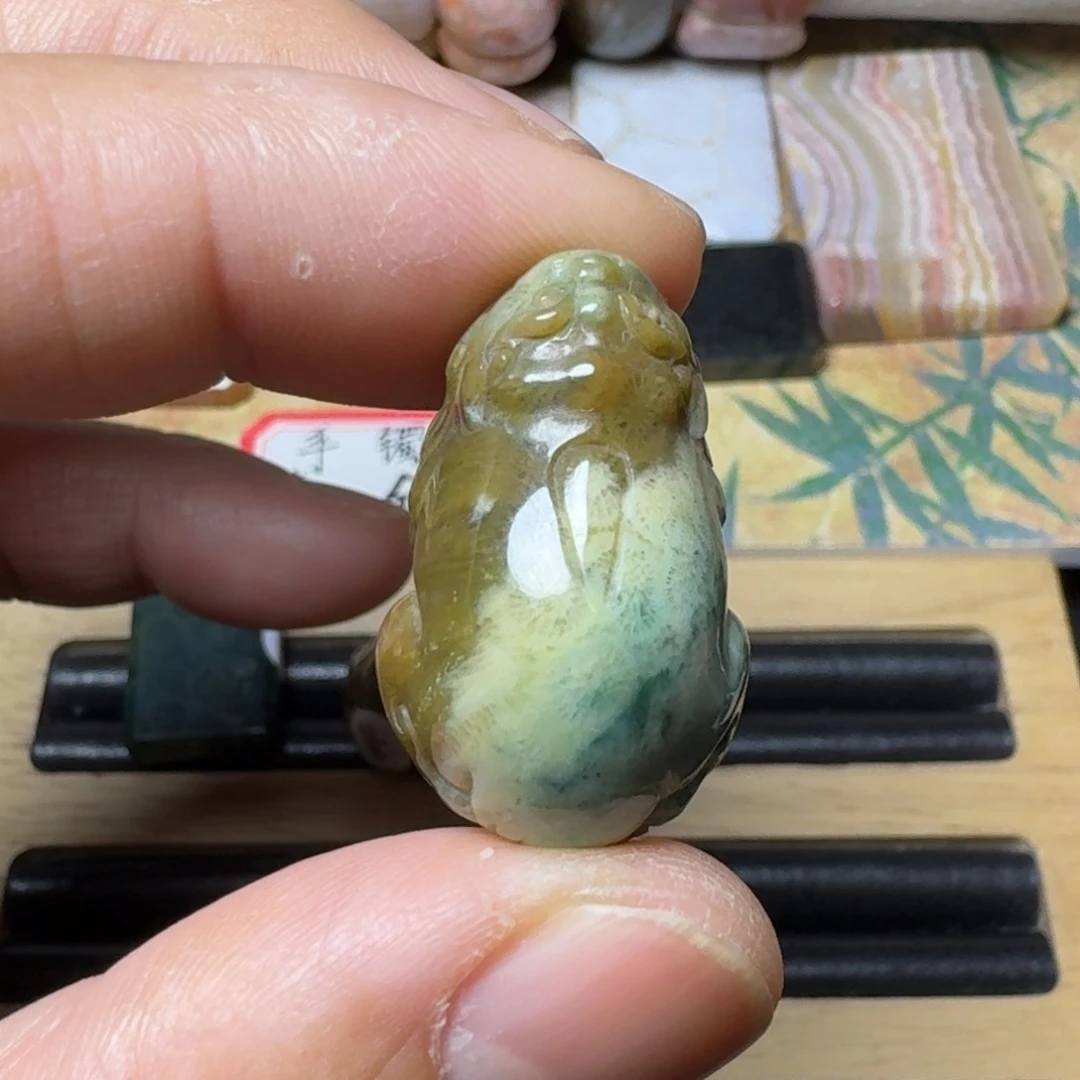 硅化玉纯天然色保真色未镶嵌三****p