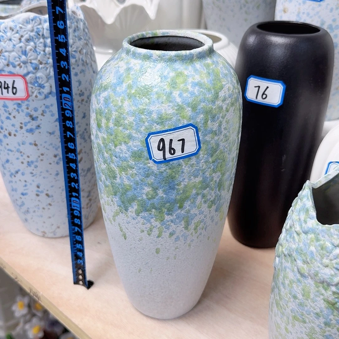 967号陶瓷花瓶25厘米一个
