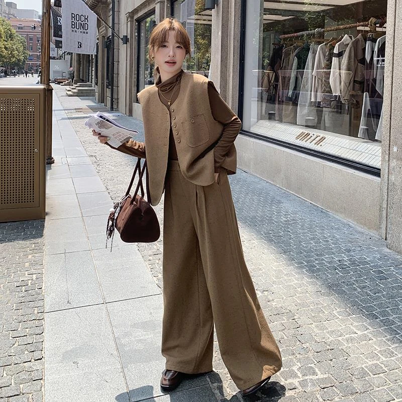 一整套早秋穿搭马甲打底衫阔腿裤三件套女春初秋法式小香风套装