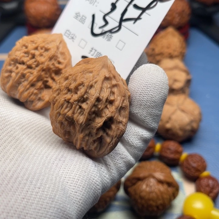 白****吊坠文玩核桃文玩核桃