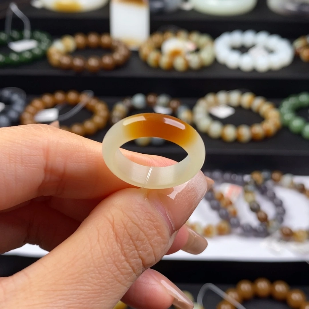 和田玉戒圈未镶嵌卡18