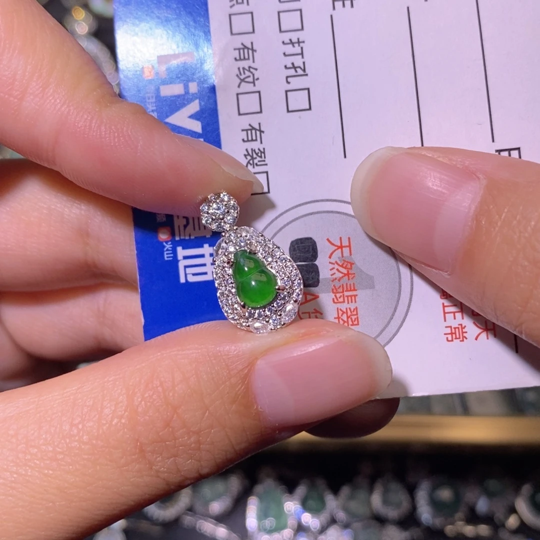 翡翠未镶嵌颈饰天然