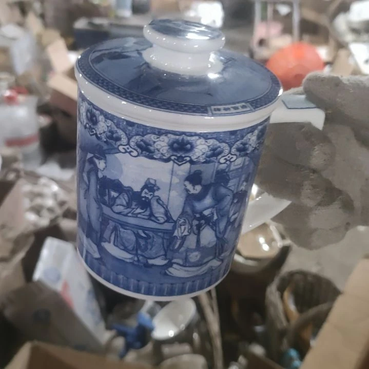 摆件陶瓷盘子碗啥都有