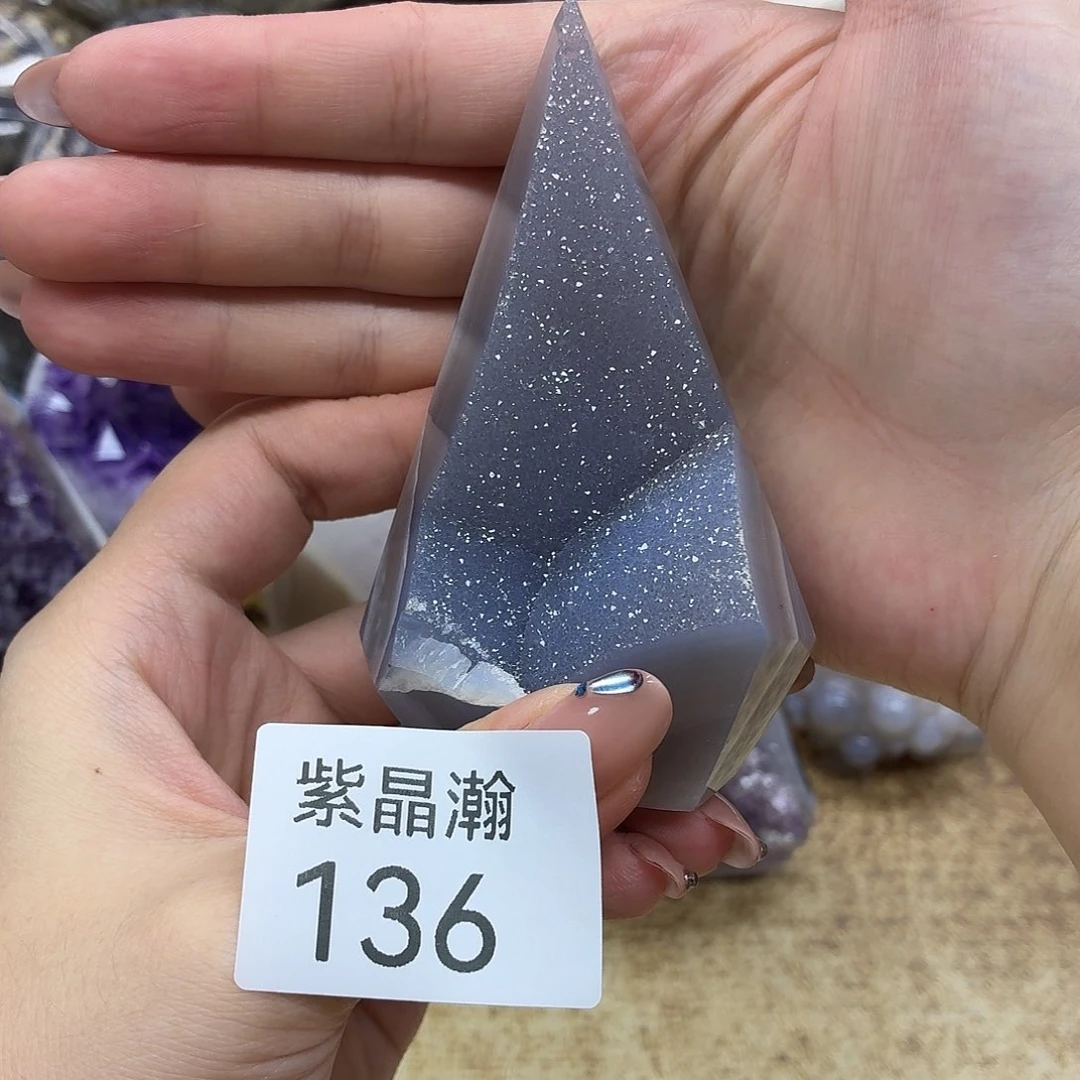 未镶嵌水晶大型摆件（非配饰）