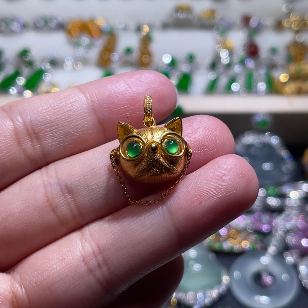 翡翠吊坠(不含链)18K金镶嵌猫咪吊坠