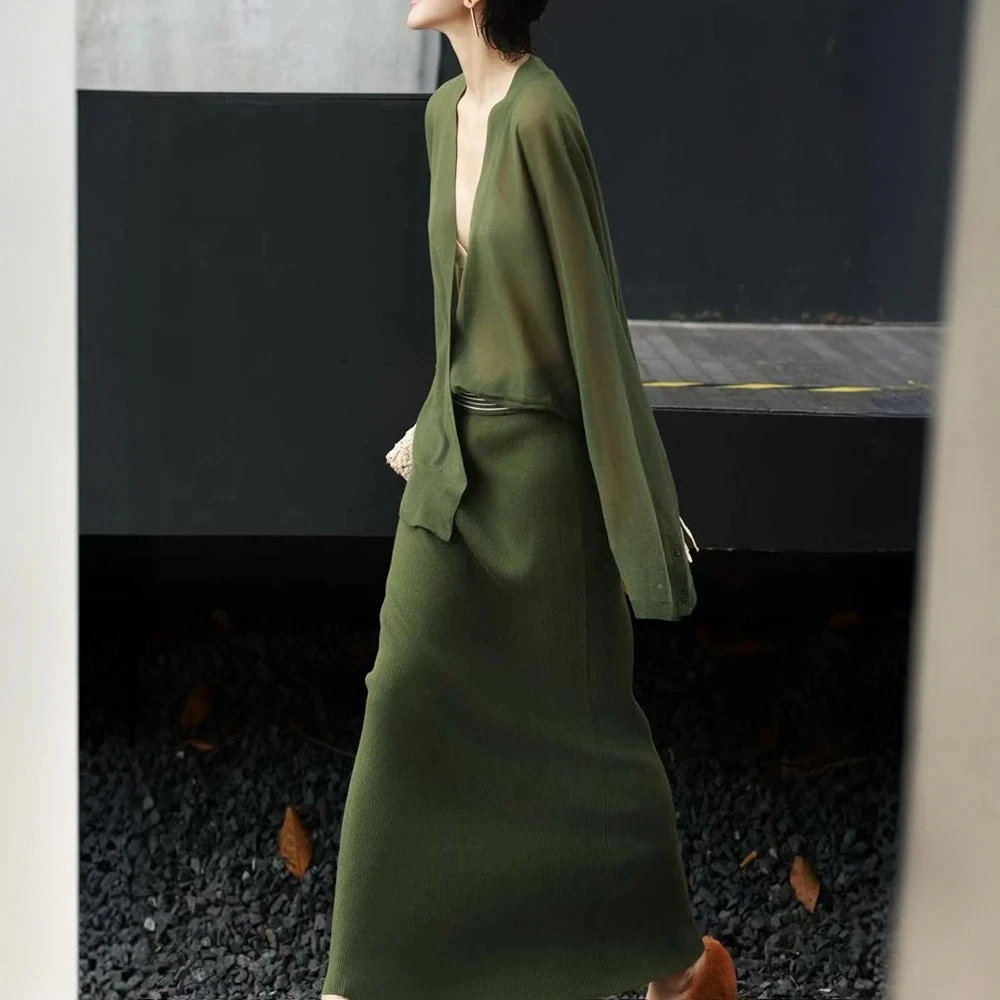 绿色简之衣慵懒风套装裙女2025年秋季新款衬衫两件套早秋女装穿搭