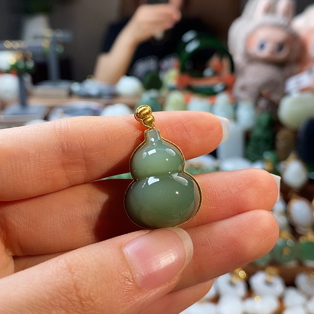 和田玉（碧玉）18K金镶嵌吊坠(不含链)