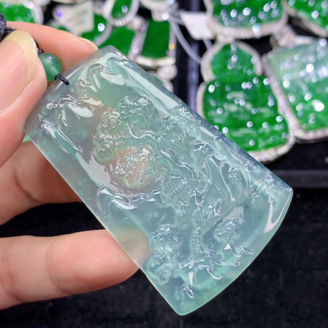 翡翠未镶嵌颈饰翡翠