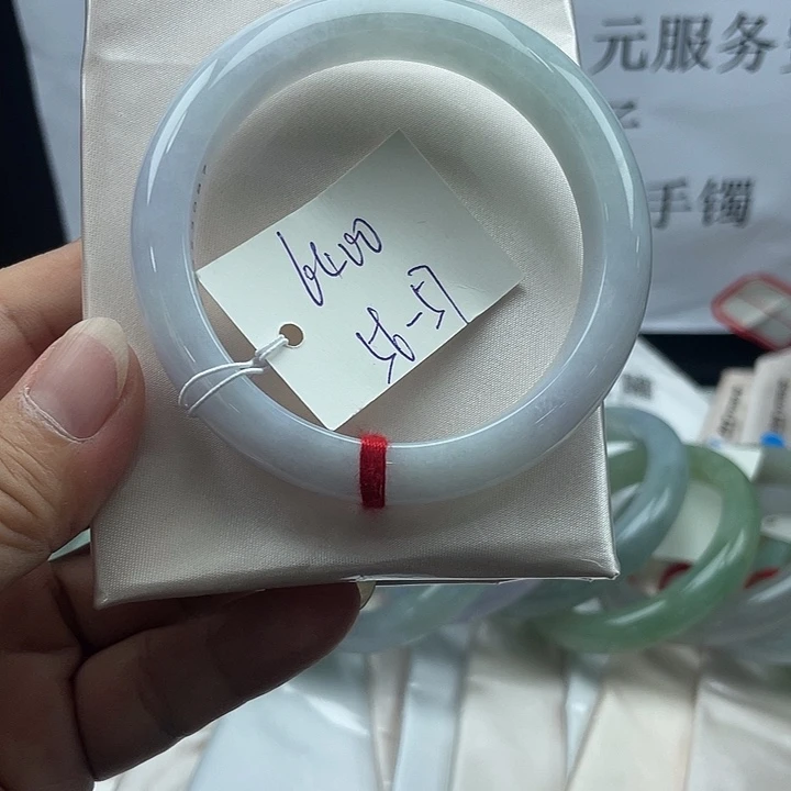 未镶嵌手镯翡翠翡翠手镯