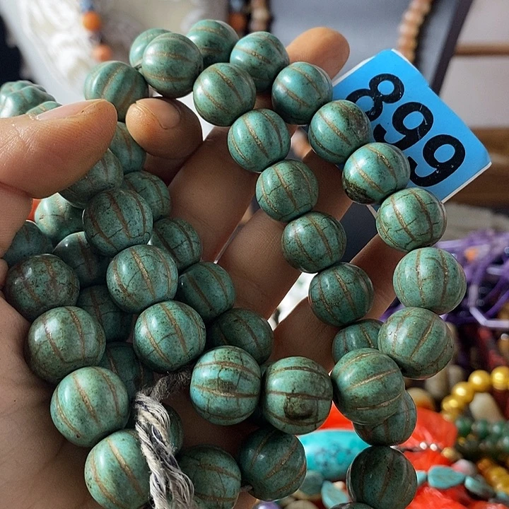 王***姆和田玉未镶嵌颈饰