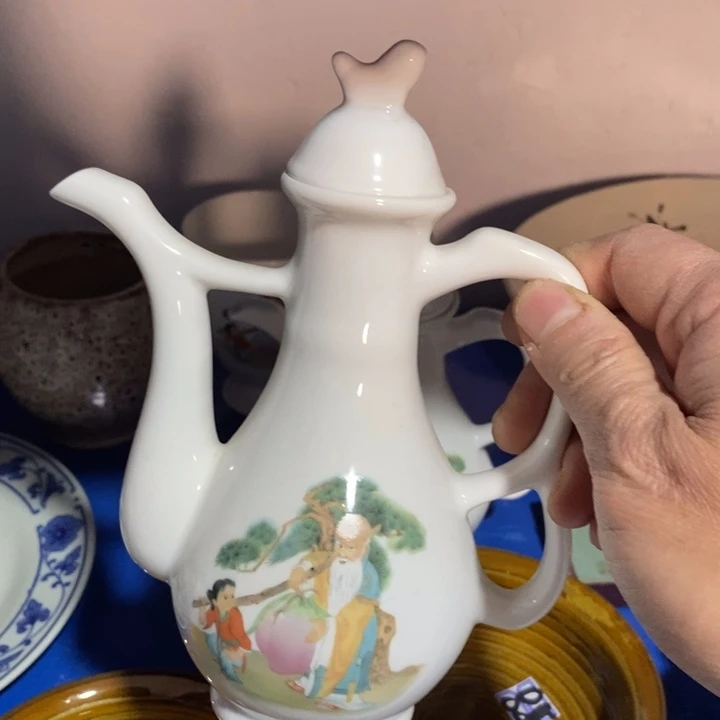 瓷片寿星大酒壶一个