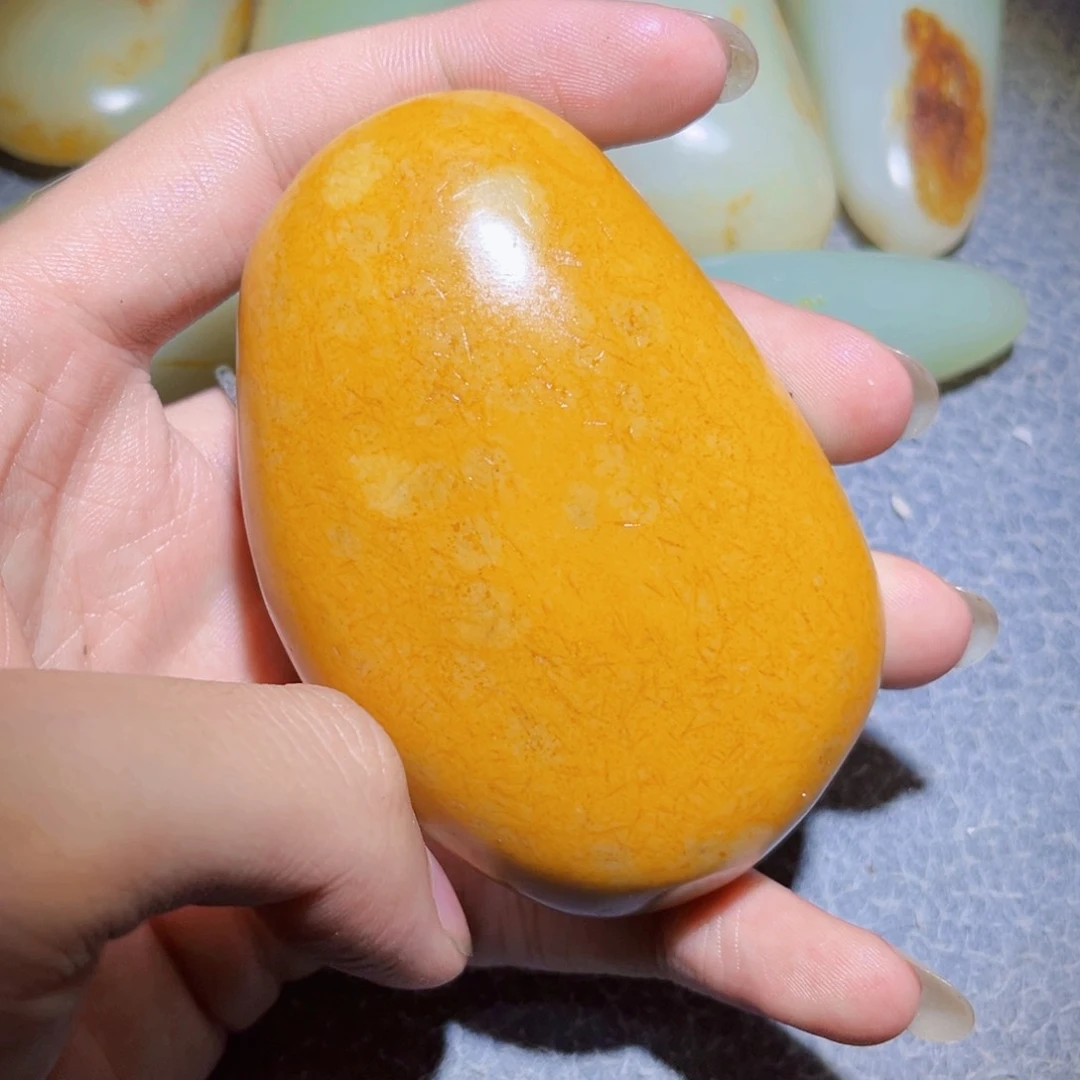 和田玉未镶嵌珠宝奇石