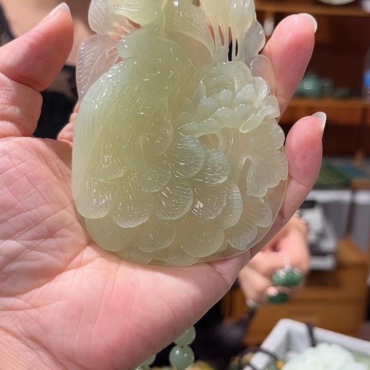 未镶嵌岫玉毛衣链