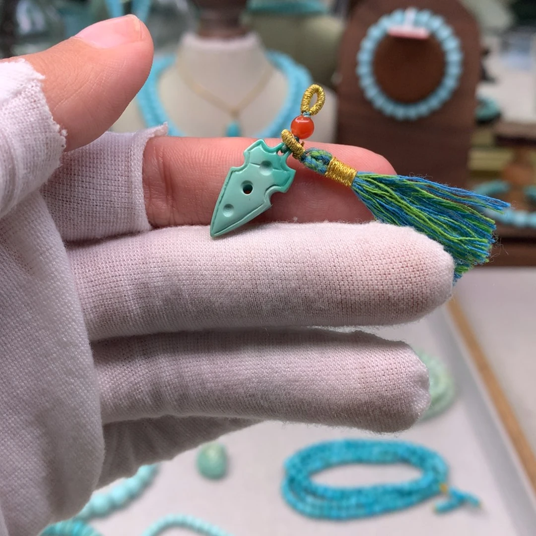 绿松石配饰未镶嵌