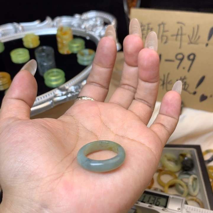 奶***吖合金蛇纹石玉戒指